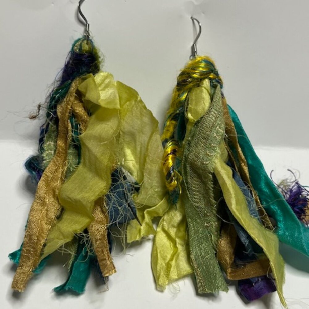 Handmade Boho Style Tassel Fabric Yarn Dangle Fringe Earrings Greens Gold4"Long